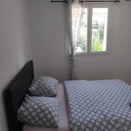 Appartement Joli 2 Pièces Sur